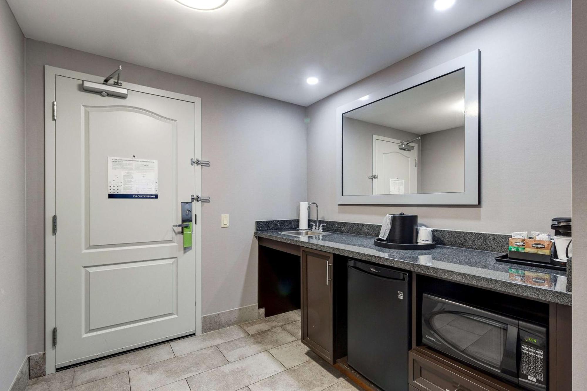 Hampton Inn & Suites By Hilton Brantford Εξωτερικό φωτογραφία